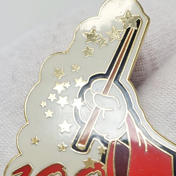 Walt Disney World 100 Years of Magic Pin - Sorcerer Mickey - Picture 3 of 7